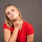 leacuri-batranesti-pentru-durerea-in-gat